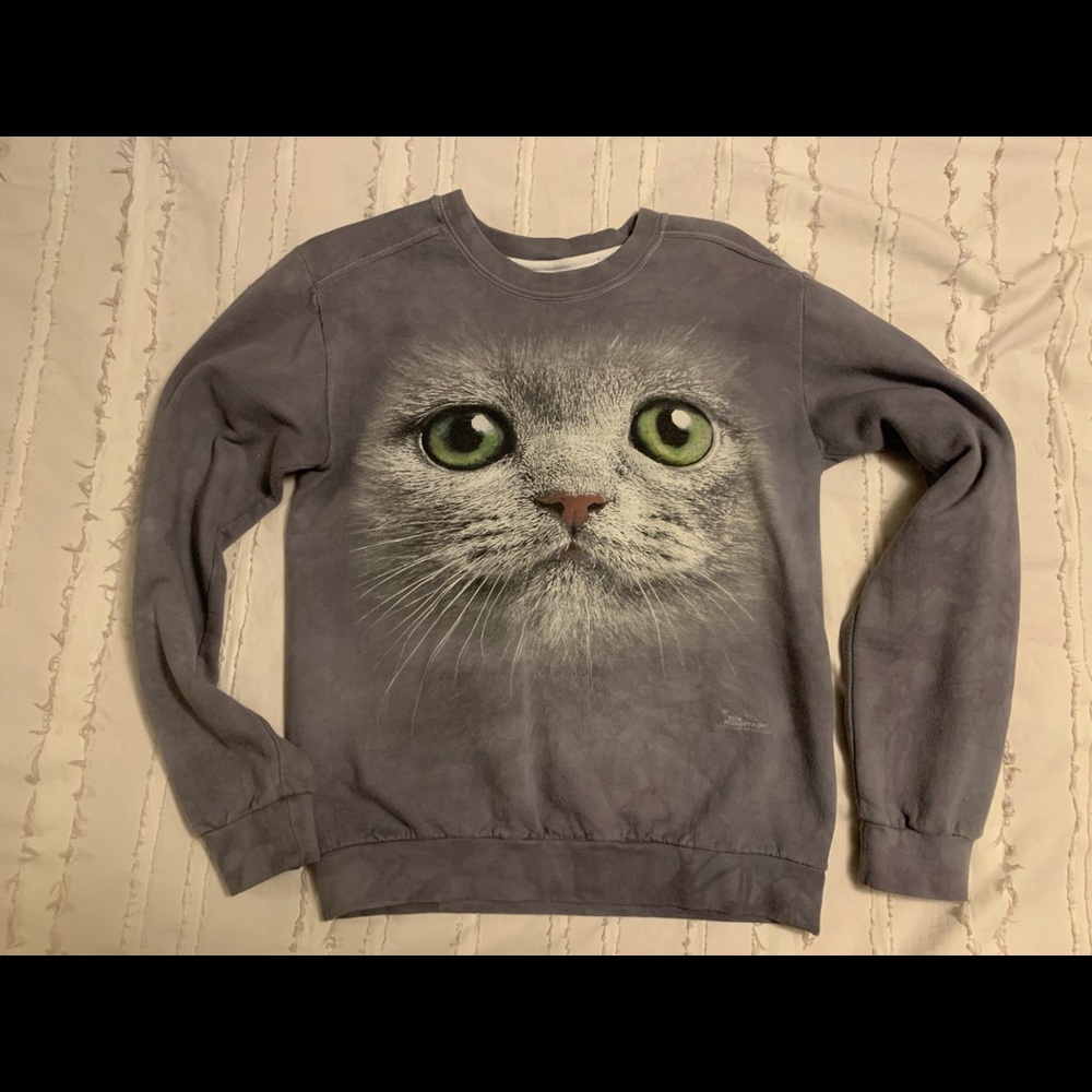 The mountain- Urban outfitters- Cat Sweatshirt 🐈